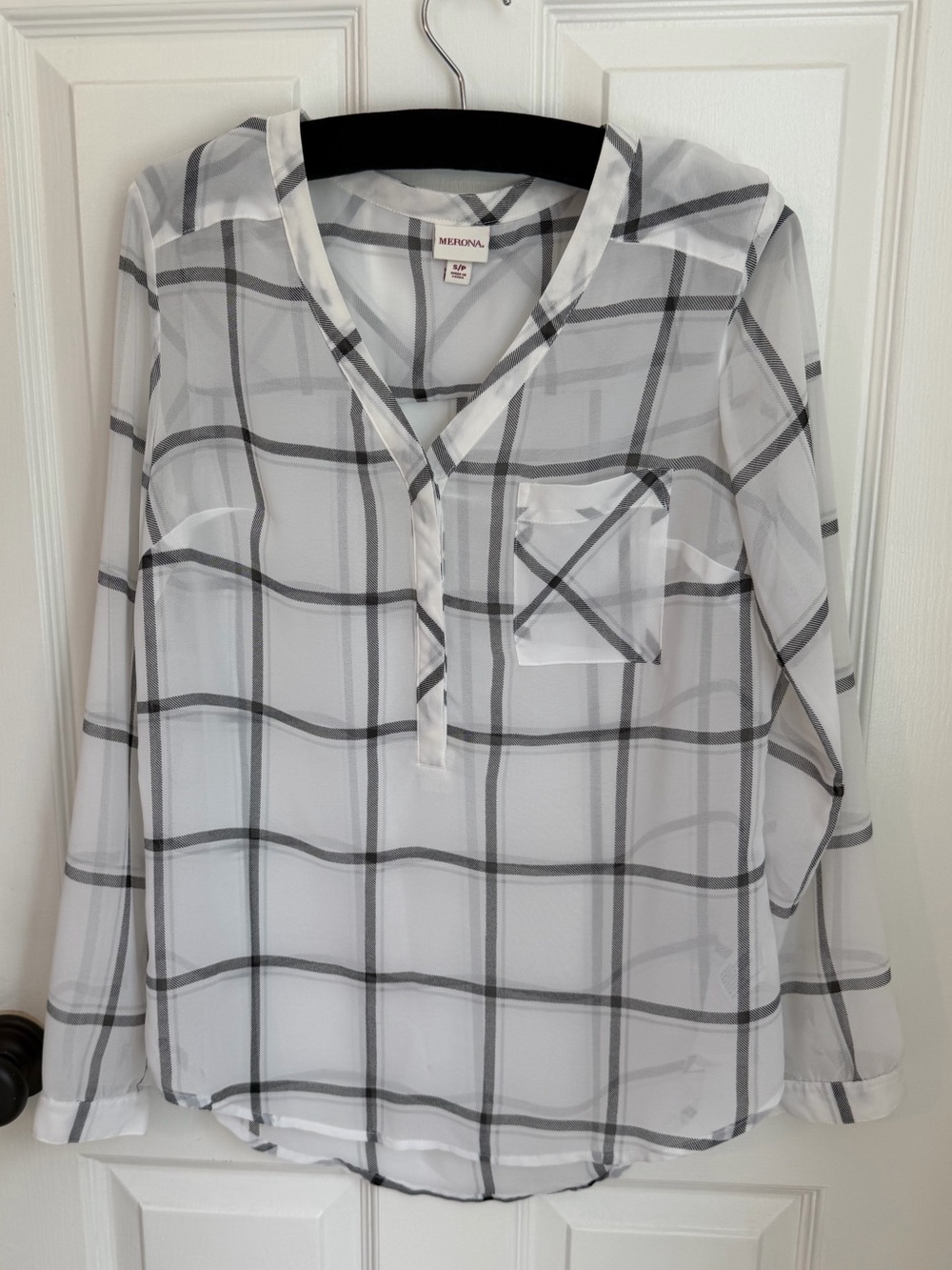Merona White and Gray Sheer Plaid V-Neck Button-Trim Blouse S/P